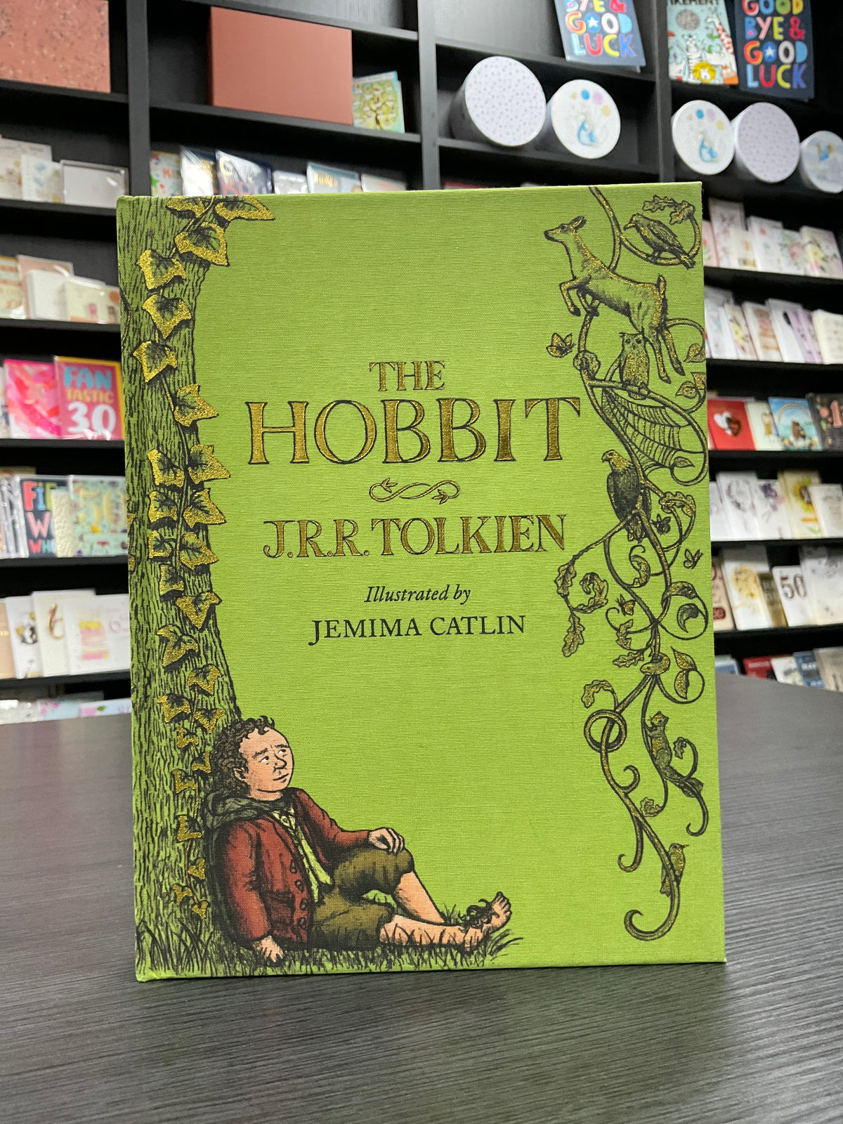 The Hobbit - Illustrated Clothbound Hardback Edition